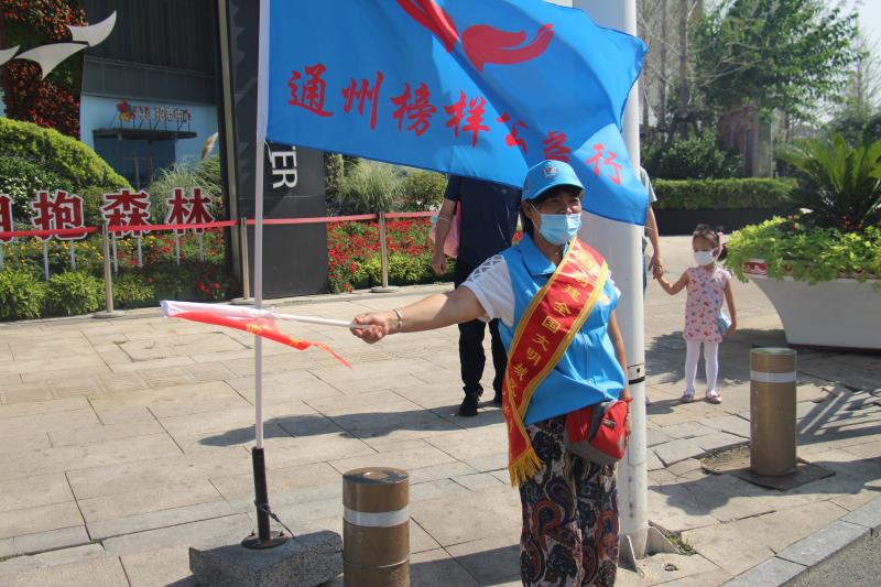 <strong>你日我逼视屏</strong>